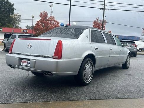 Used 2011 Cadillac DTS Limousine image 6