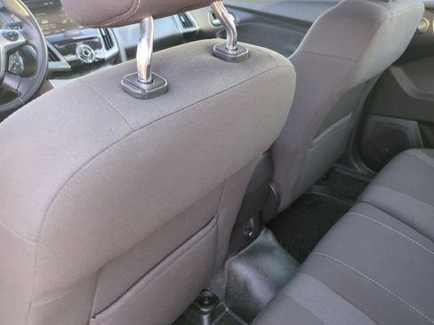 Used 2012 Ford Focus Titanium w/ Cargo Management Pkg image 18