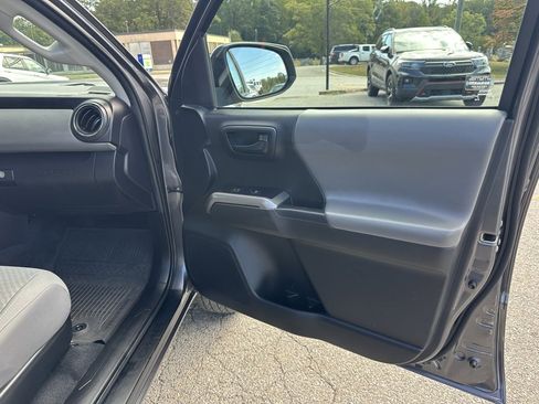 Used 2022 Toyota Tacoma SR5 image 16