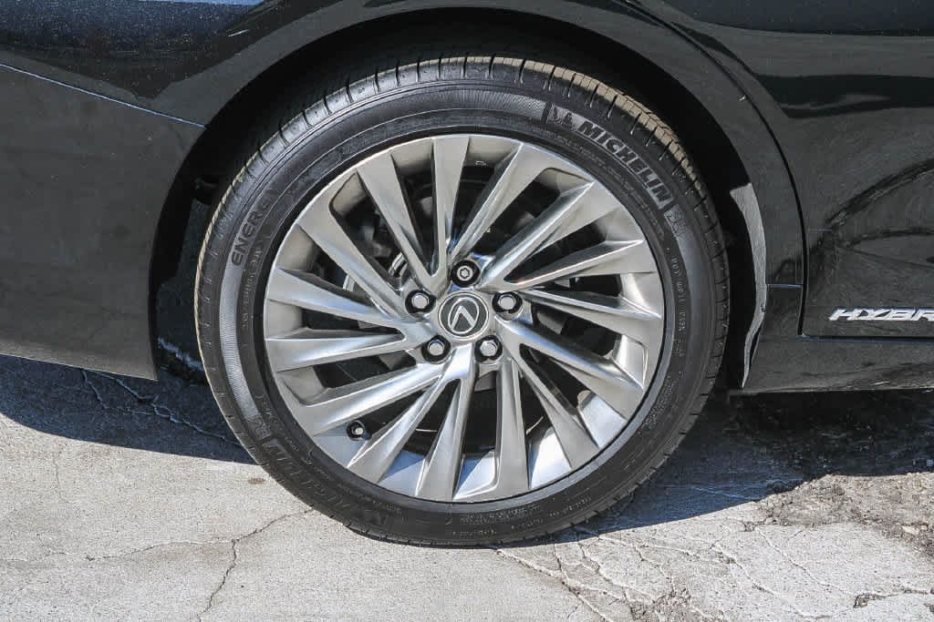 Used 2019 Lexus ES 300h w/ Accessory Package 2 FWD image 8
