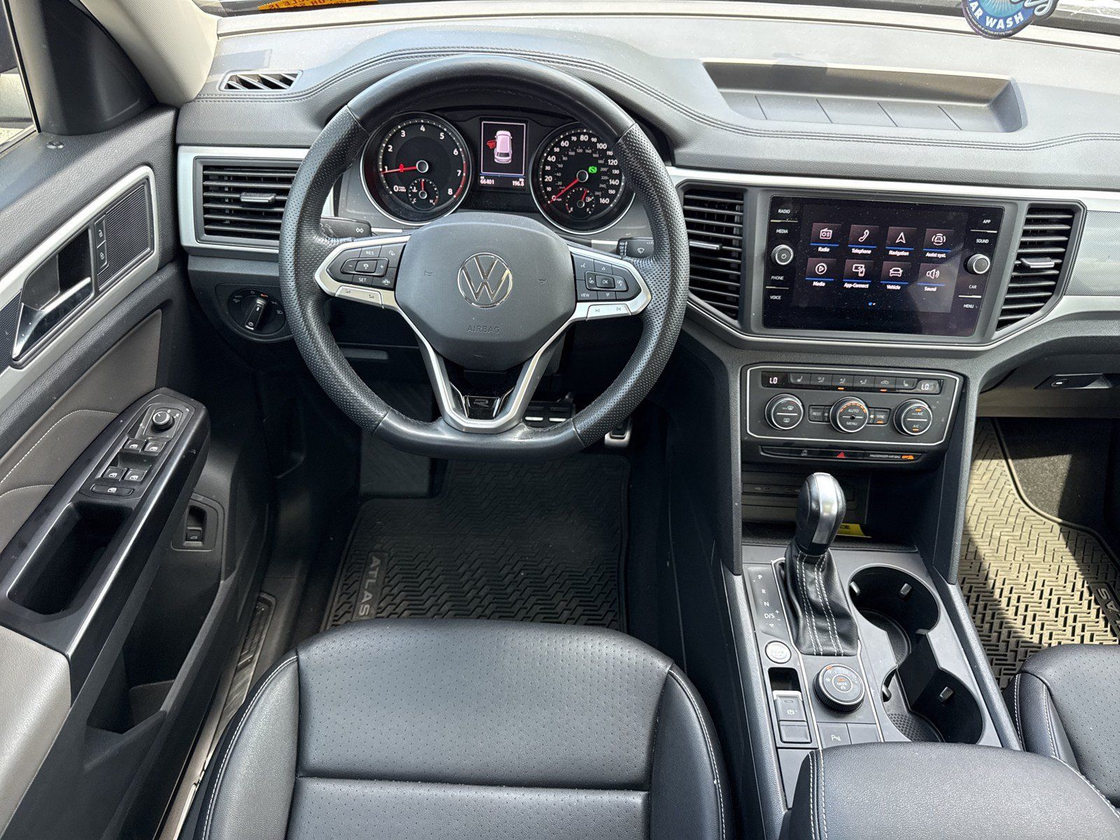 Used 2021 Volkswagen Atlas SE w/ Panoramic Sunroof Package AWD/4WD image 18