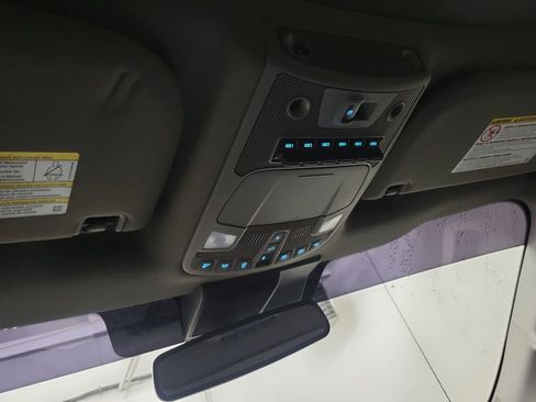 Used 2021 Ford F350 Lariat w/ Tremor Off-Road Package image 15