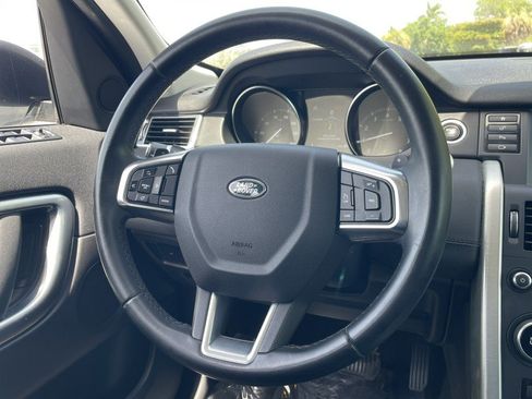 Used 2019 Land Rover Discovery Sport SE AWD/4WD image 14
