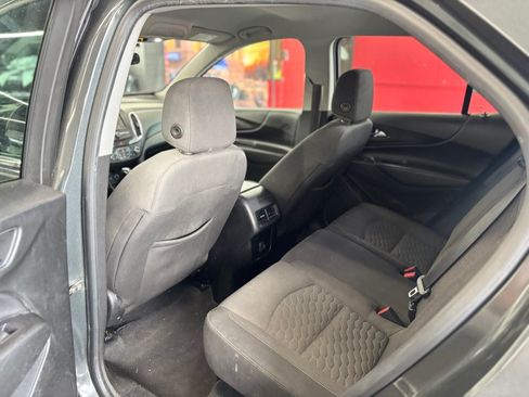 Used 2019 Chevrolet Equinox LT w/ Driver Convenience Package FWD image 14