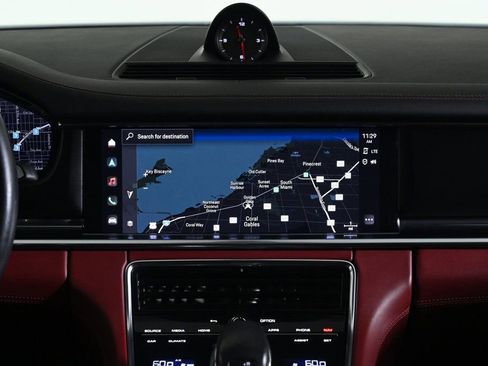 Certified 2022 Porsche Panamera Platinum Edition image 15