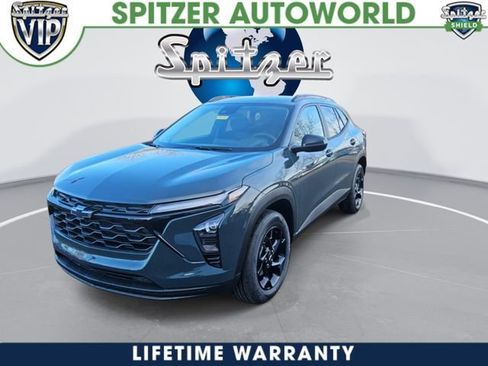 New 2026 Chevrolet Trax LT w/ Driver Confidence Package FWD image 4