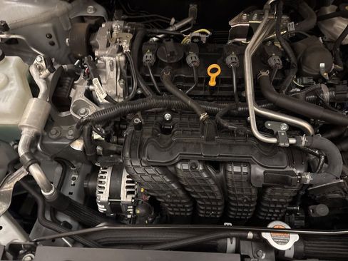 Used 2025 Nissan Altima 2.5 SV image 22