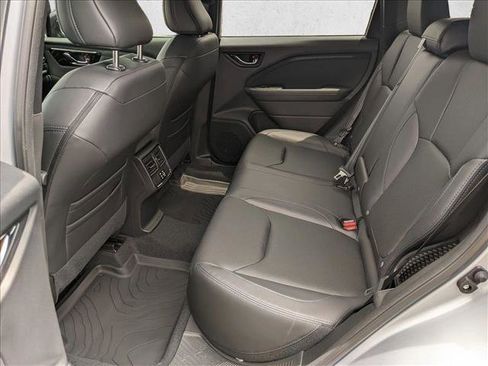 Used 2025 Subaru Forester Limited image 16