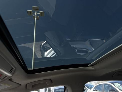 New 2026 Volkswagen Jetta SE FWD image 18