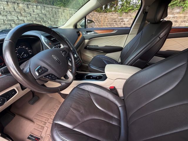 Used 2017 Lincoln MKC Select w/ Select Plus Package AWD/4WD image 25