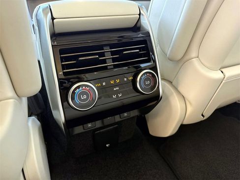 New 2026 Land Rover Range Rover Long Wheelbase SE image 14