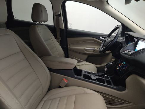 Used 2017 Ford Escape Titanium image 21