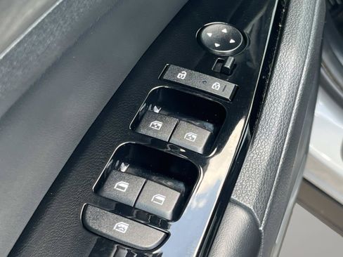 Used 2024 Kia Sportage X-Line AWD/4WD image 25