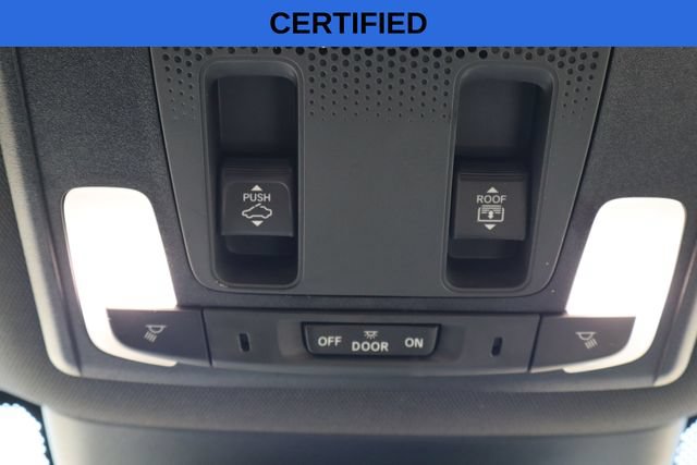 Used 2025 Honda Pilot Black Edition image 13