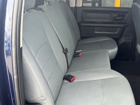 Used 2018 RAM 2500 Tradesman w/ Chrome Appearance Group image 38