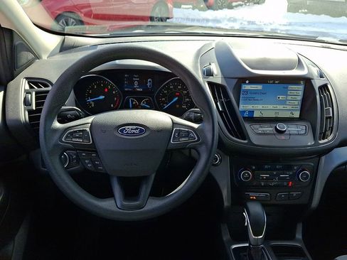 Used 2019 Ford Escape SE image 12
