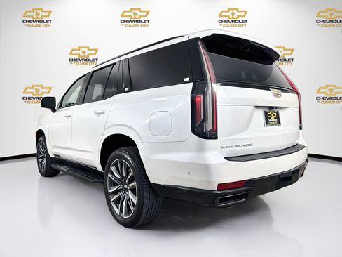 Used 2022 Cadillac Escalade Sport RWD image 6