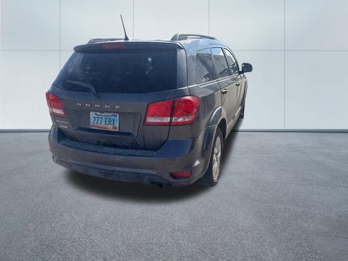 Used 2019 Dodge Journey SE image 8