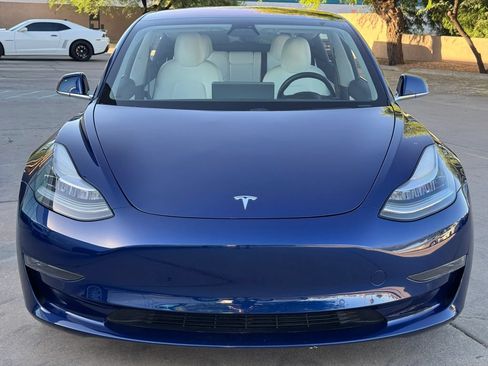 Used 2018 Tesla Model 3 Long Range AWD/4WD image 3