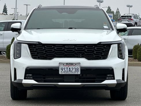 Used 2025 Kia Sorento SX Prestige image 10