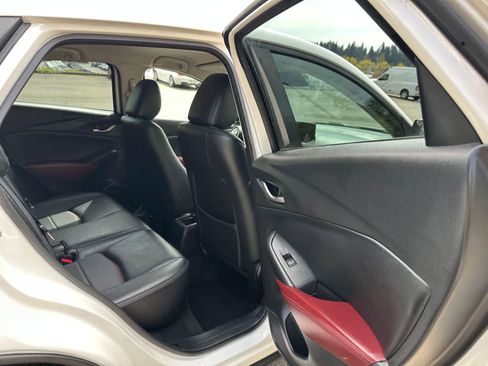 Used 2018 MAZDA CX-3 Touring FWD image 14