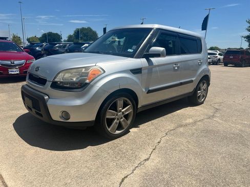 Used 2011 Kia Soul Sport FWD image 3