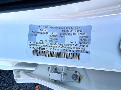 Used 2018 MAZDA MAZDA3 Touring image 35