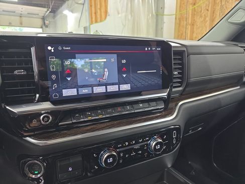 New 2026 GMC Sierra 1500 Elevation w/ Elevation Premium Package AWD/4WD image 20
