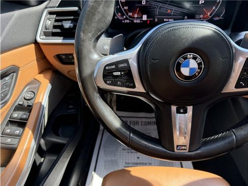 Used 2020 BMW 330i Sedan w/ M Sport Package RWD image 36