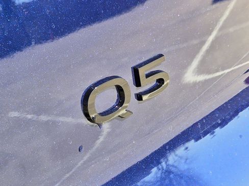 New 2025 Audi Q5 Prestige image 15