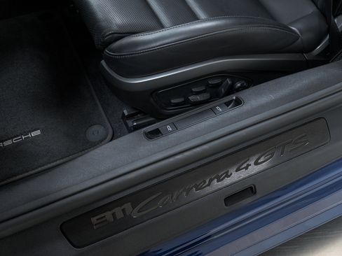 Certified 2022 Porsche 911 Carrera 4 GTS image 15