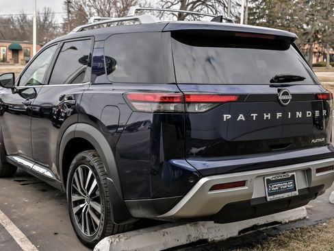 Used 2024 Nissan Pathfinder Platinum w/ Cargo Package image 6