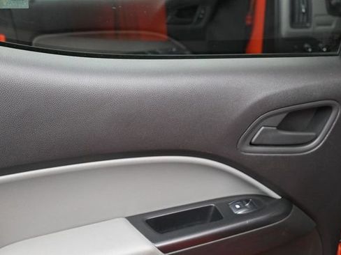 Used 2019 Chevrolet Colorado W/T w/ WT Convenience Package AWD/4WD image 23