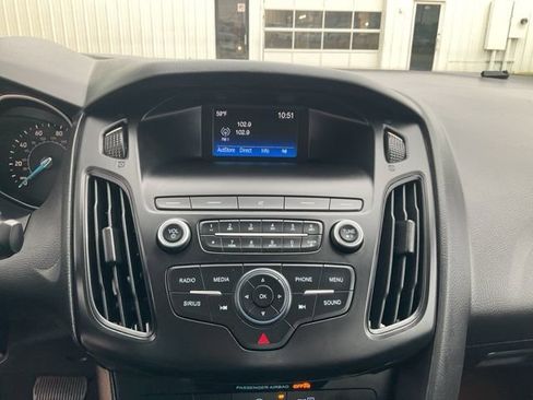 Used 2018 Ford Focus SE image 16