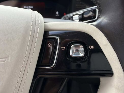Certified 2023 Lincoln Aviator Black Label w/ Dynamic Handling Package AWD/4WD image 29