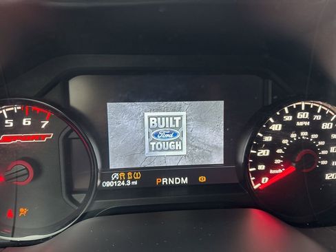 Used 2018 Ford F150 Lariat w/ Equipment Group 502A Luxury image 14