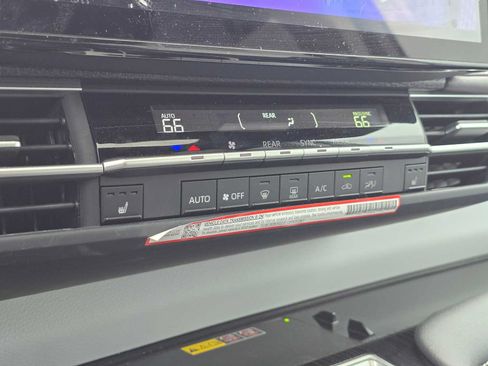 Certified 2026 Toyota Sienna XSE AWD/4WD image 34