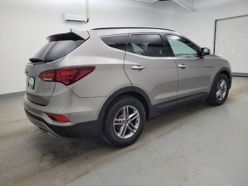 Used 2018 Hyundai Santa Fe Sport image 10