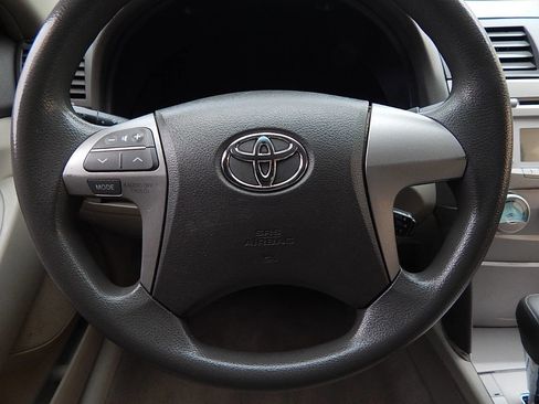 Used 2007 Toyota Camry LE image 16