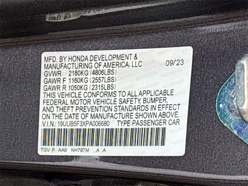 Used 2023 Acura TLX image 31