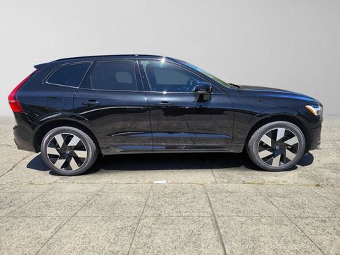 Certified 2025 Volvo XC60 T8 Plus w/ Protection Package Premier AWD/4WD image 2