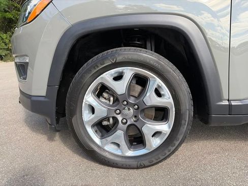 Used 2020 Jeep Compass Limited AWD/4WD image 12