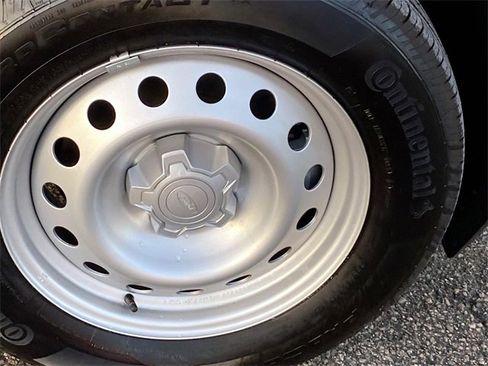 Used 2025 Ford Maverick XL image 25