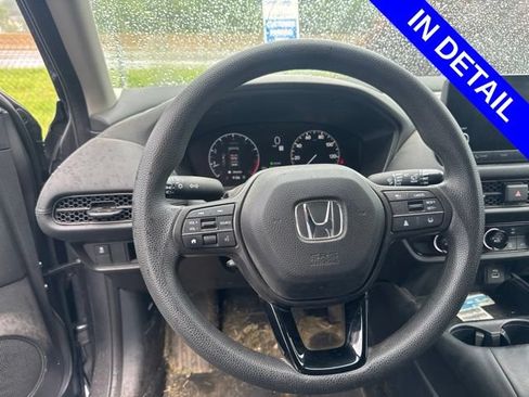 Certified 2025 Honda HR-V LX image 7