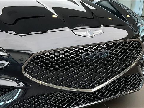 Used 2023 Genesis G70 2.0T w/ Sport Prestige Package RWD image 32