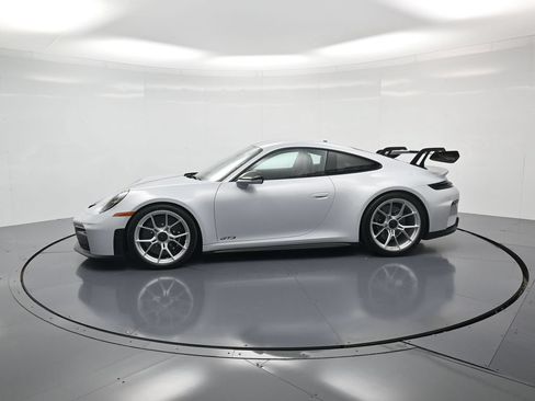 Certified 2026 Porsche 911 GT3 RWD image 2