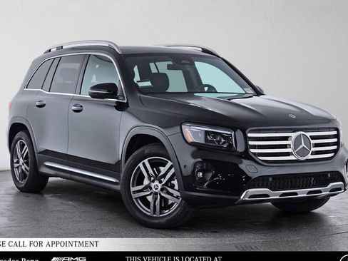 Used 2026 Mercedes-Benz GLB 250 image 1