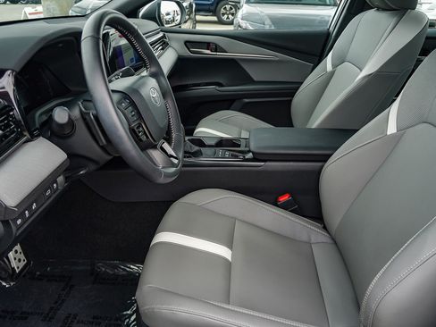 Certified 2025 Toyota Camry SE w/ Convenience Package FWD image 20