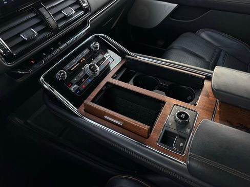 Used 2022 Lincoln Navigator Black Label image 20