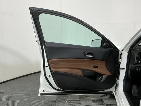 Used 2019 Acura ILX FWD image 18
